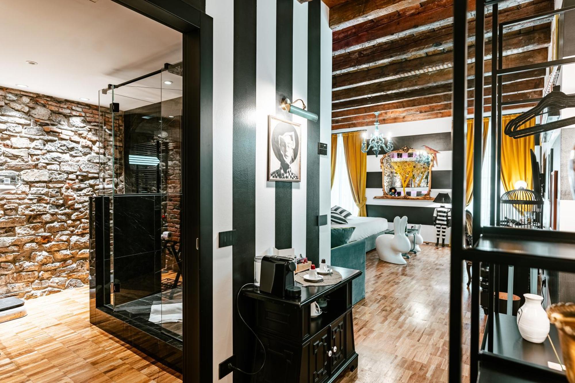 Aurum - Como Luxury Suites 객실 사진